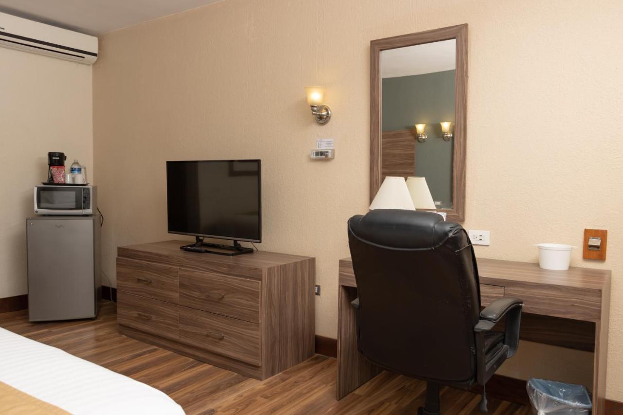 Best Western Cumbres Inn Cd. Cuauhtemoc Exterior foto